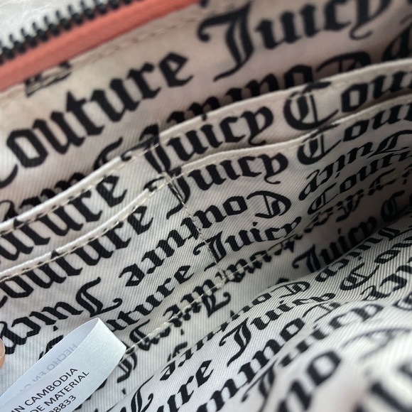 Juicy Couture mauve wristlet NWT - Picture 2 of 3